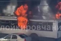 В Кирове на улице Ленина сгорел дотла троллейбус
