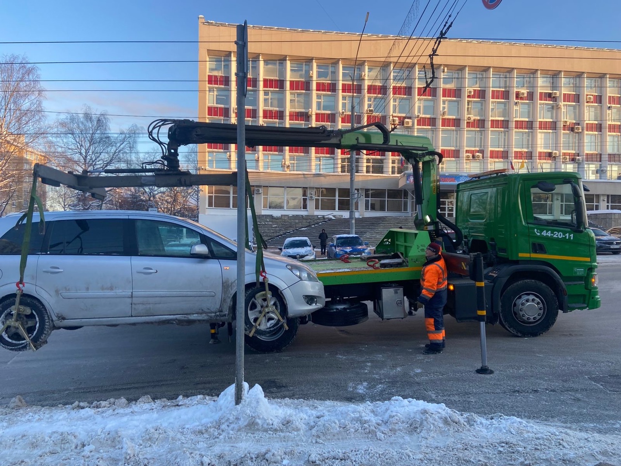 В Кирове за год забрали на спецстоянку почти 2000 автомобилей