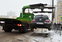 С кировских дорог эвакуируют автомобили, мешающие уборке снега