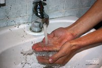 «После душа кожа липкая»: жители Солнечного берега жалуются на качество воды