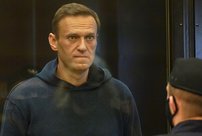 Алексей Навальный получил 3,5 года тюрьмы