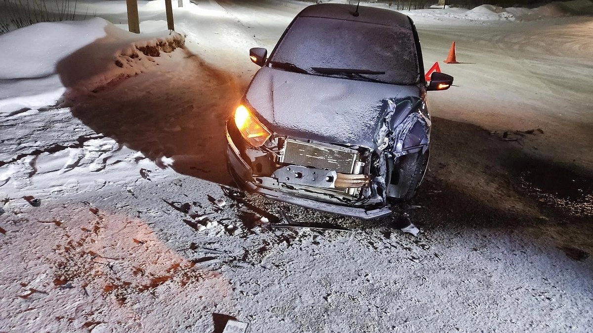 В Кирове на Верхосунской водитель "Лады" сбил 49-летнего пешехода