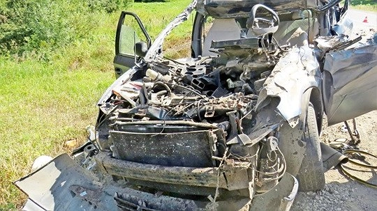 В Куменском районе Chrysler столкнулся с МАЗом: есть пострадавшие