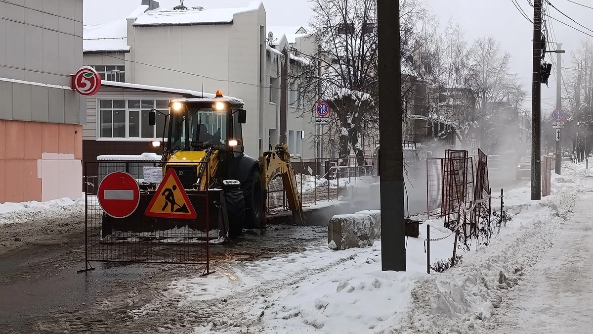 Главная картинка новости: В Чистых прудах в Кирове перекроют улицу из-за канализации