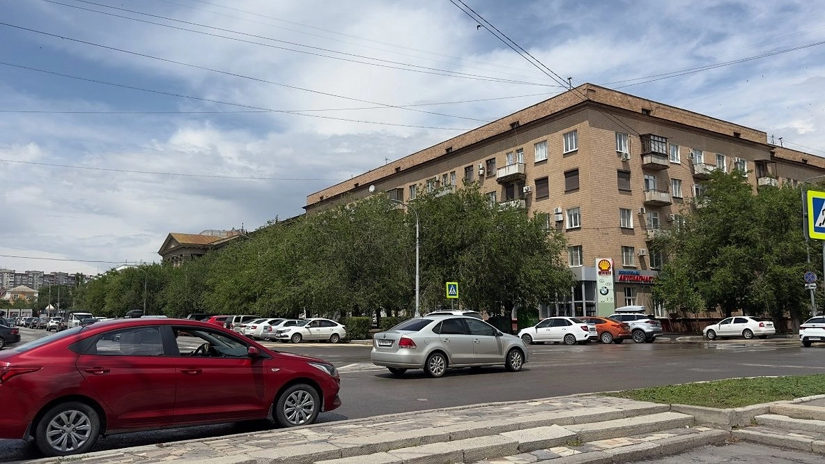 Можно или нет выжимать сцепление на «механике» при запуске двигателя - эксперты поставили жирную точку в вопросе