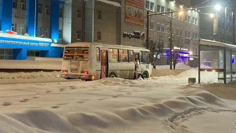 Главная картинка новости: В Кирове отменили ночные автобусы в новогоднюю ночь