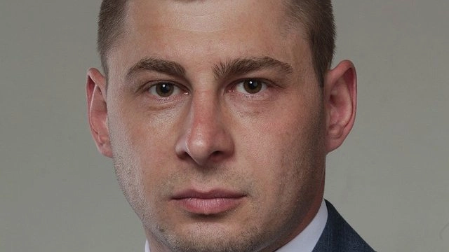 Главная картинка новости: Транспортник раскритиковал места выделенных полос для общественного транспорта Кирова