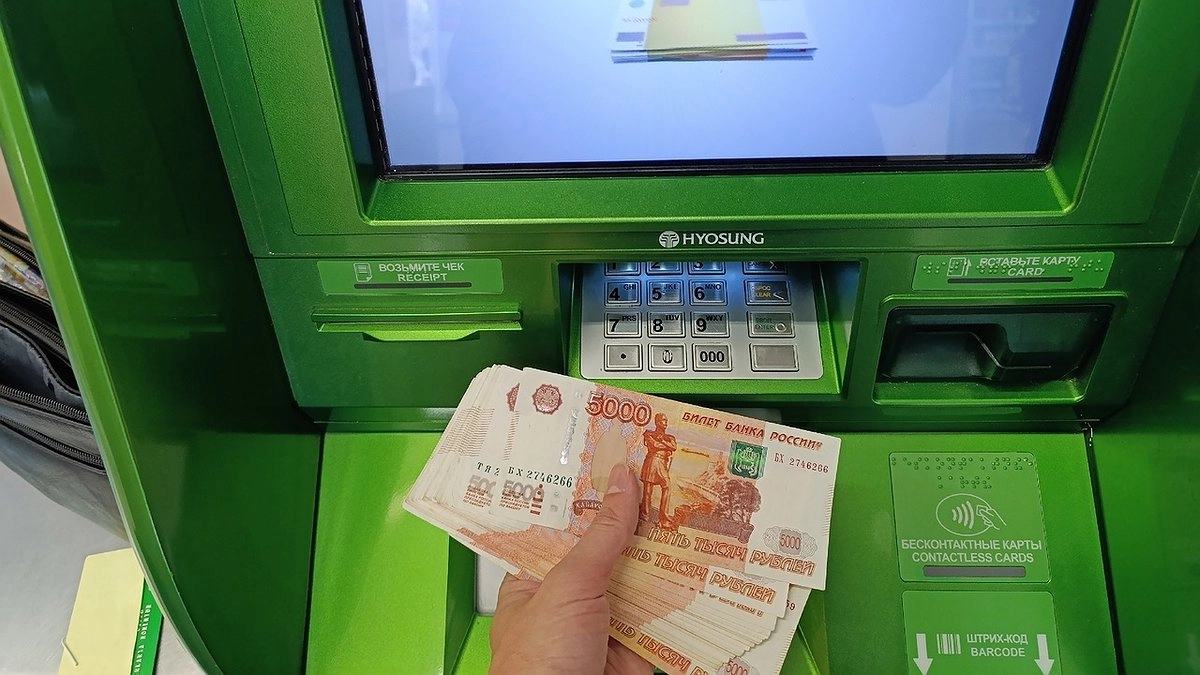 Кировчанин потерял 3,5 миллиона рублей в погоне за легкими деньгами