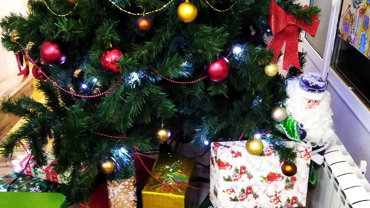 Главная картинка новости: Что нельзя дарить на Новый год 2026