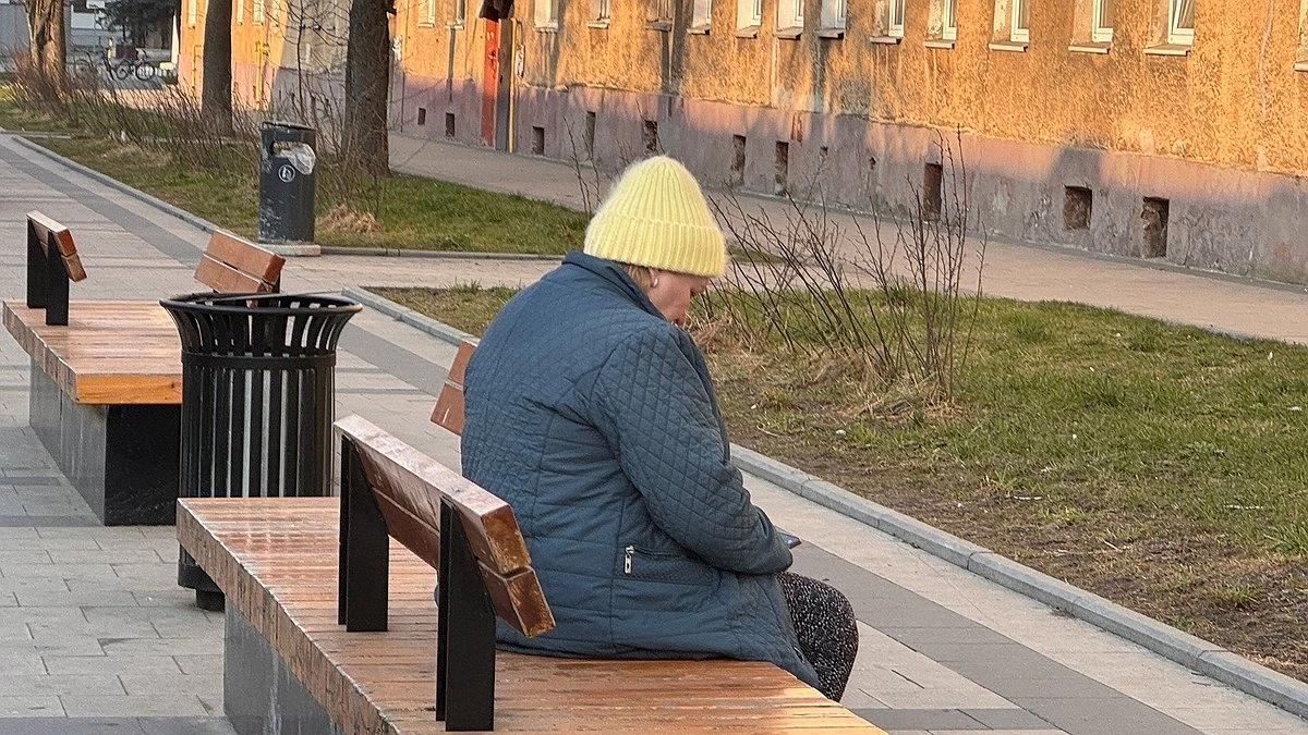 Что чувствуют люди в старости: прочтите это пронзительное стихотворение Дементьева те, кому за 60