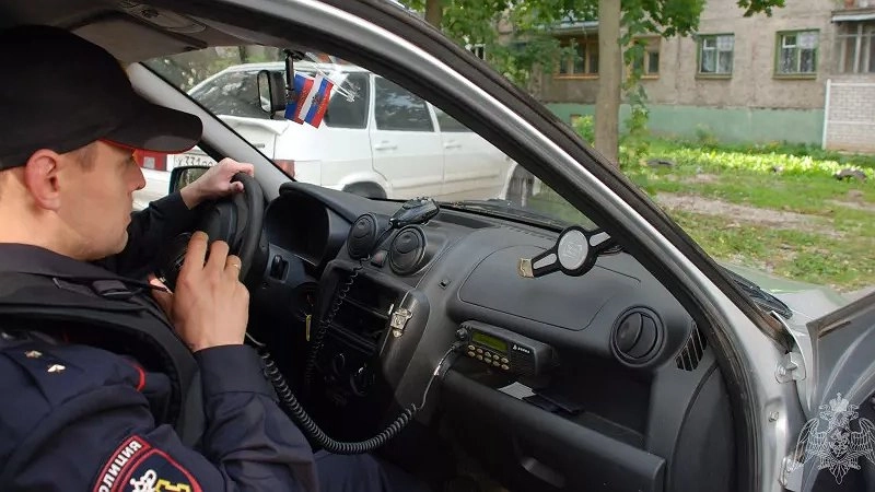 В Кирово-Чепецке мужчина пытался украсть бутылку "черной смородины" из магазина