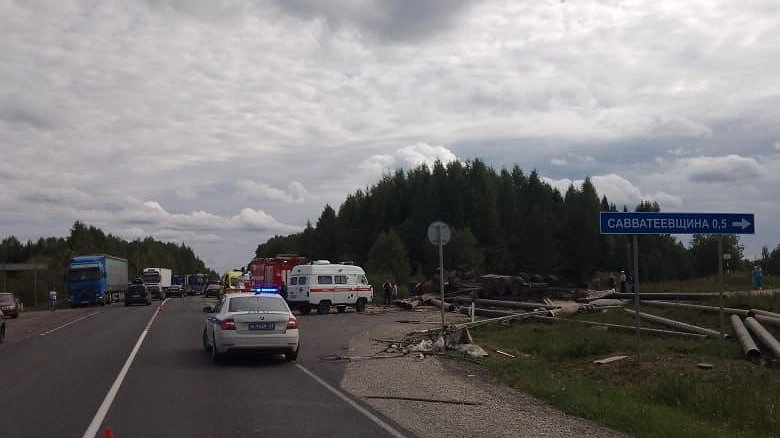 Авария с фурой в Юрьянском районе: пострадал 10-летний мальчик