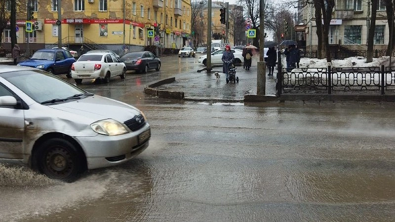 Ледяные ливни и порывистый ветер обрушатся на Киров