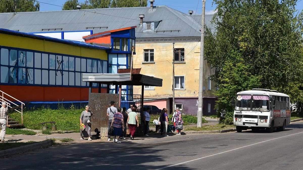 В Троицу к кировским кладбищам пустят специальные автобусы