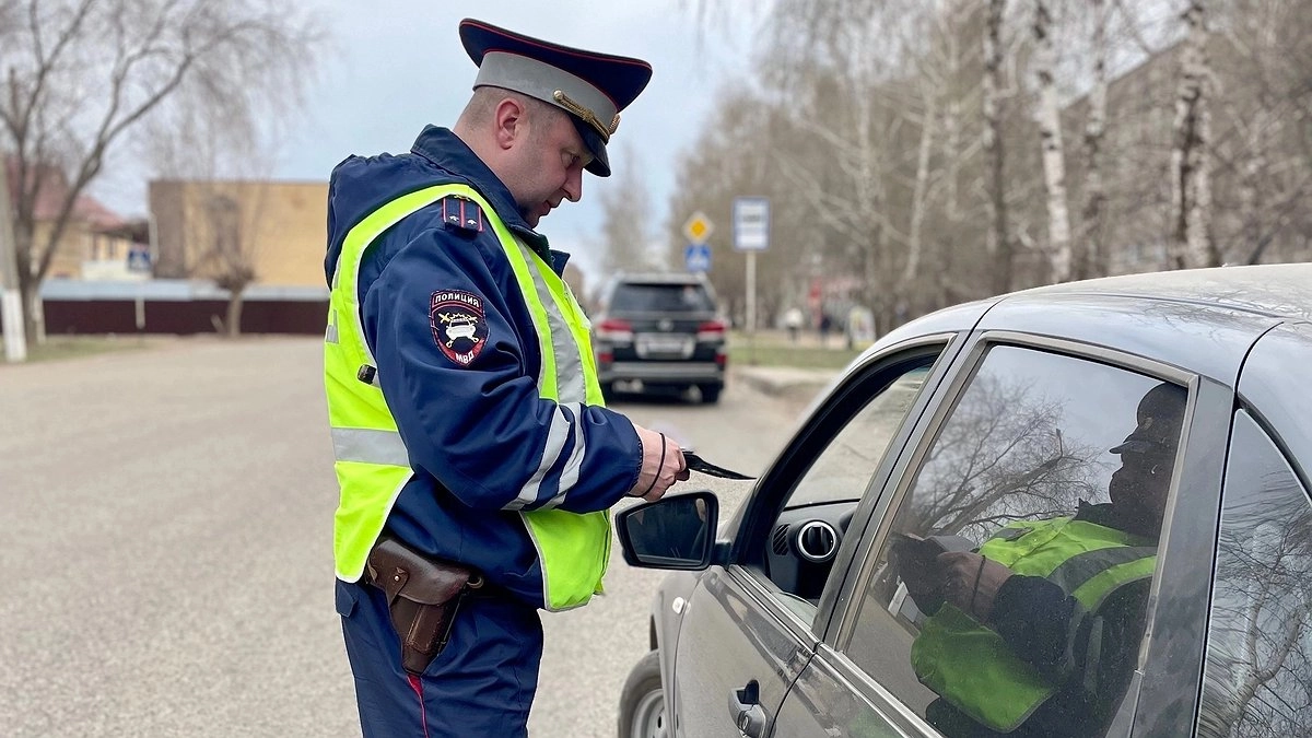 Главная картинка новости: Не заметил - остался без прав и штраф 10 тысяч рублей: новые правила, о которых важно знать каждому водителю