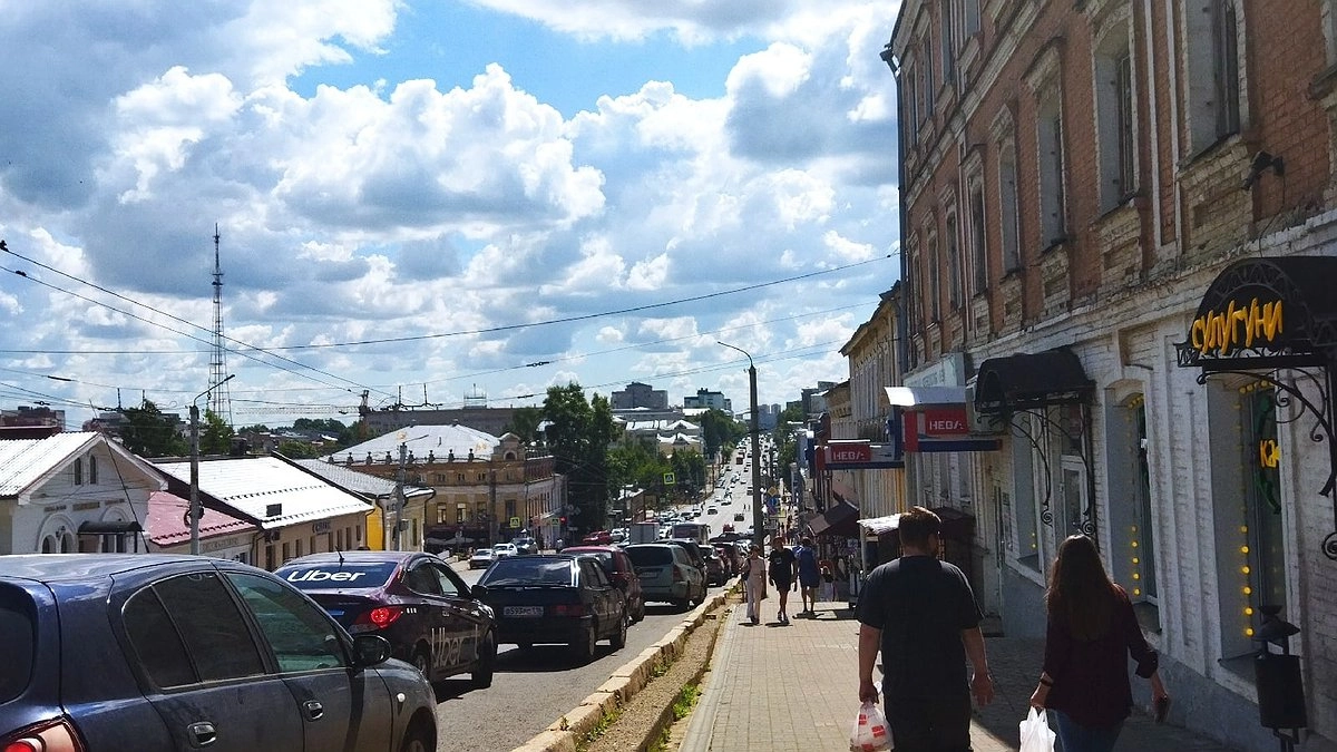 В Гидрометцентре рассказали, когда Россию накроет 30-градусная жара: всего через пару дней