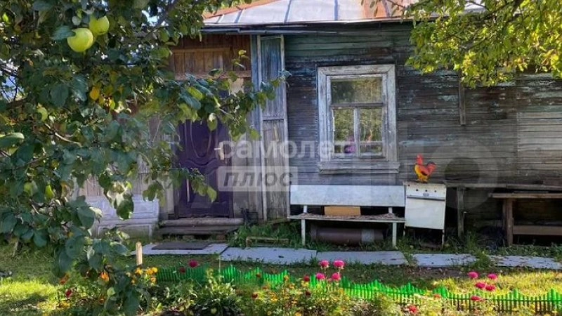 В Дымково продают дом с собственным выходом к пруду за 11 миллионов рублей