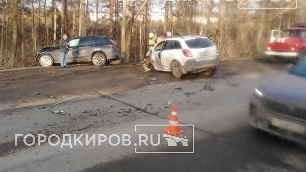 В Кирове на Слободском тракте столкнулись 5 машин: есть пострадавшие