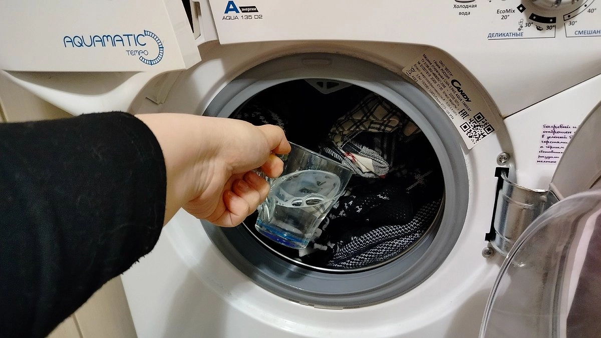 Главная картинка новости: У меня даже дешёвый порошок стирает как премиум: простой приём усиливает эффект в несколько раз