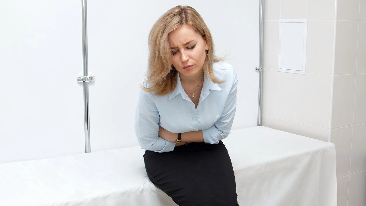 Черный хлеб и молоко: какое заболевание могут спровоцировать эти простые продукты