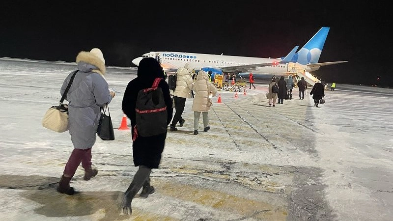 Главная картинка новости: Пассажирам выплатят деньги за билеты из-за отмены рейсов в Победилово на полтора месяца