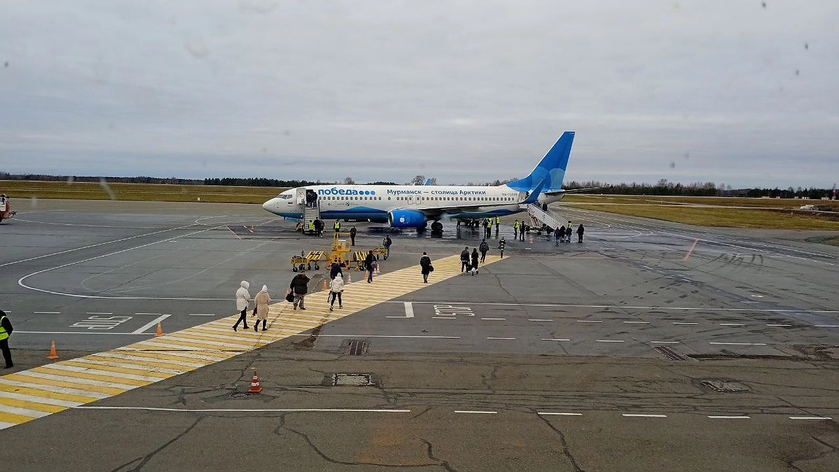 Главная картинка новости: Мигрантка с дочкой заняла мое место в самолёте. Рассказываю, что было дальше, и как я поступила