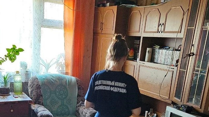 В деревне под Кировом обнаружили тело убитой женщины