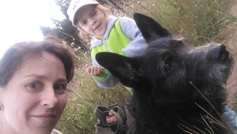 Его выбросили на улицу, а другая семья вернула обратно. А мы взяли — и не пожалели ни дня