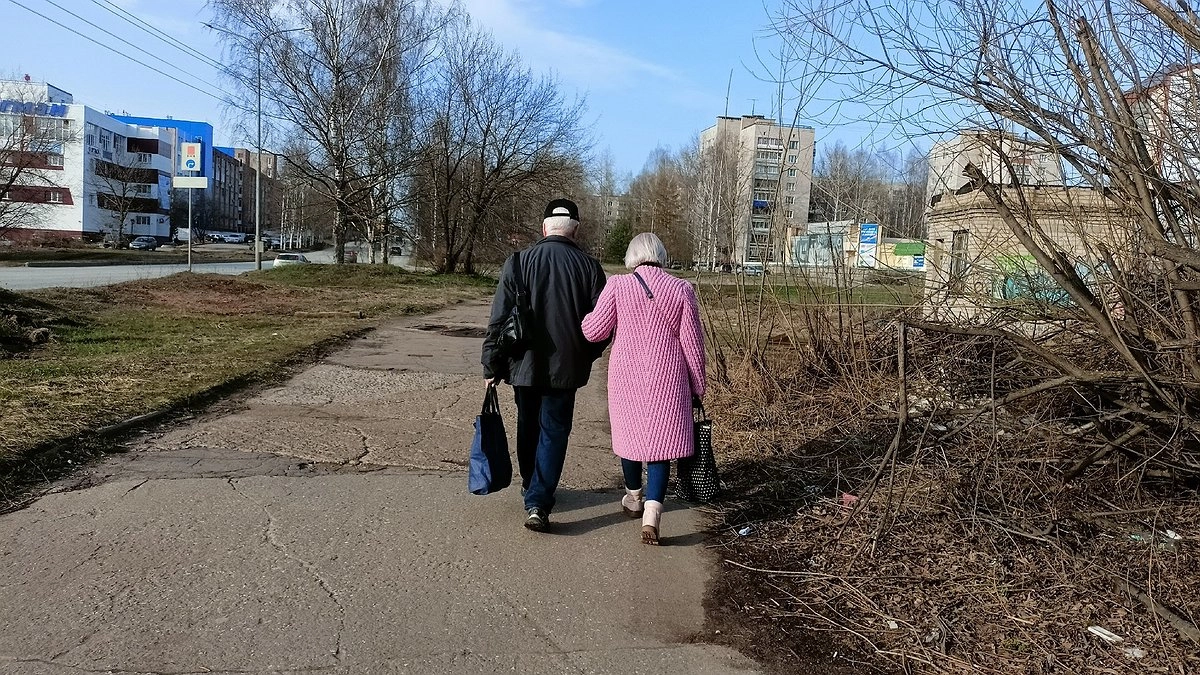 Пенсионеру из Малмыжа посчастливилось вернуть деньги, похищенные мошенниками