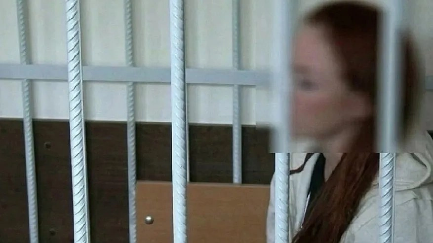 В Кирове 16-летнюю девушку задержали с крупной партией наркотиков