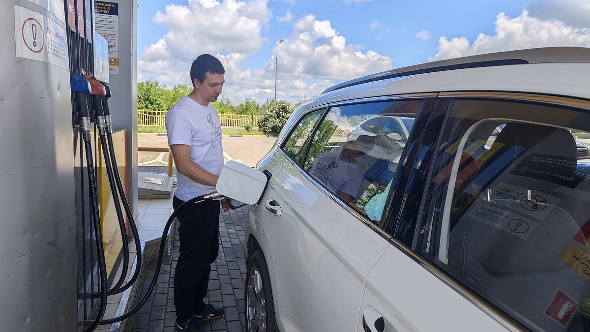 В Кировской области начали ограничивать продажу бензина