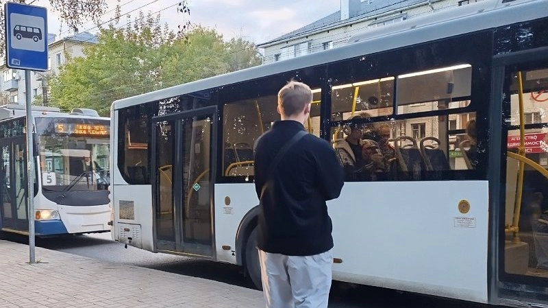 В Кирове для ряда автобусов перенесут конечную остановку