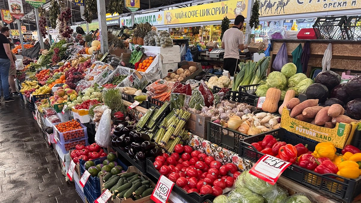 "29 лет работаю на рынке": честно рассказываю, как обманывают людей и как торг и покупки выдают человека с головой