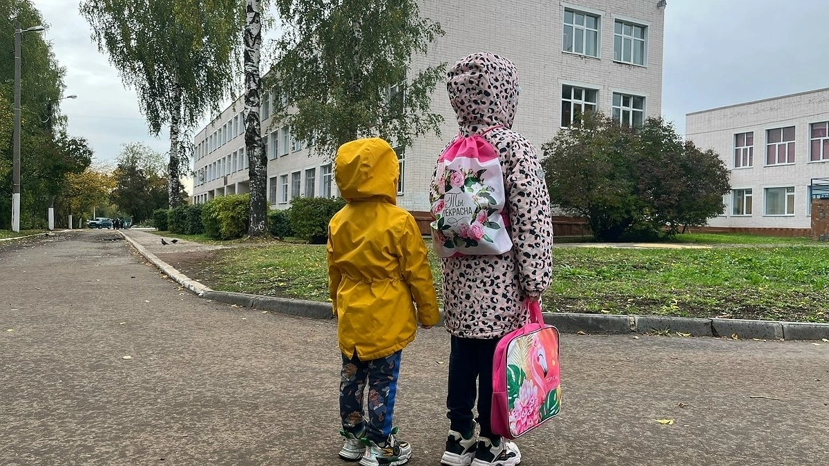 Влияют ли оценки за поведение школьников Кирова на общий балл