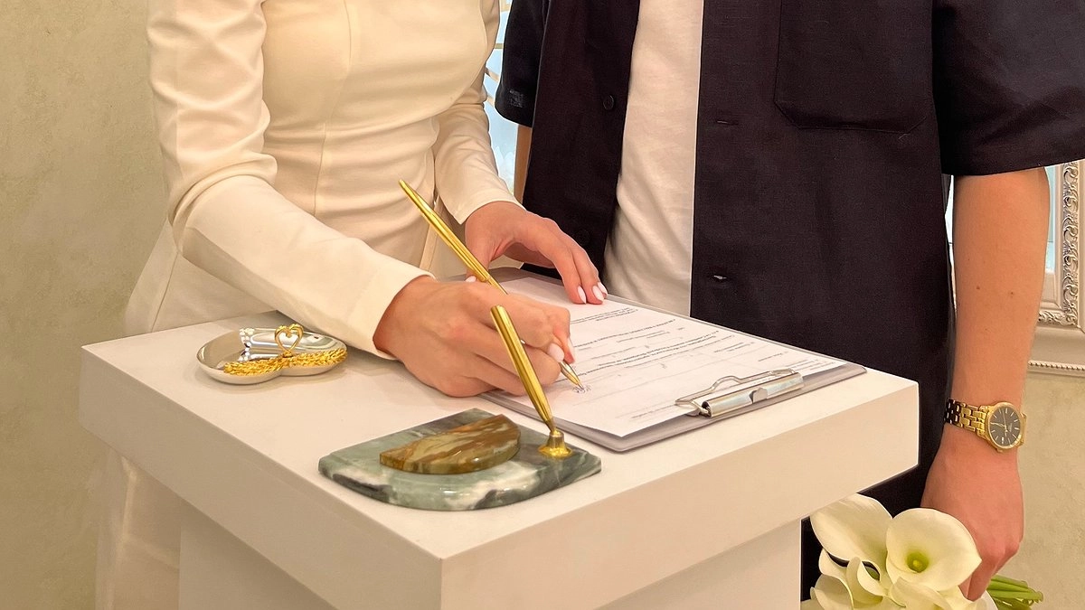 Пары с этими именами обречены на вечную любовь и гармонию: сочетаемость в браке