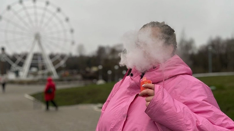 В Кирове хотят запретить курение кальянов и вейпов в общественных местах