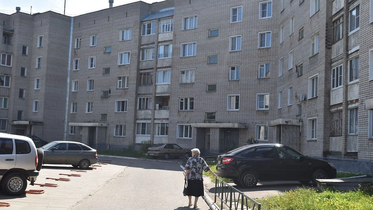 Главная картинка новости: С 1 августа повысят пенсии: определены четкие категории пожилых, кому будет положена прибавка - составлены списки по годам