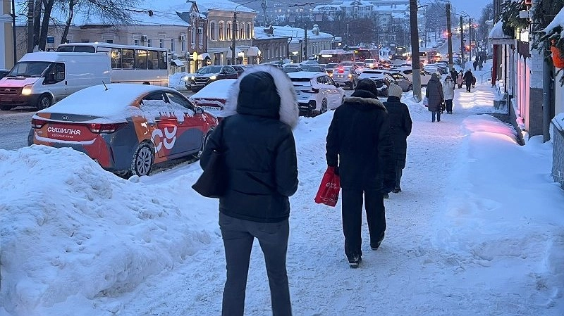 Главная картинка новости: Кому в Кирове платят зарплату от 300 тысяч рублей