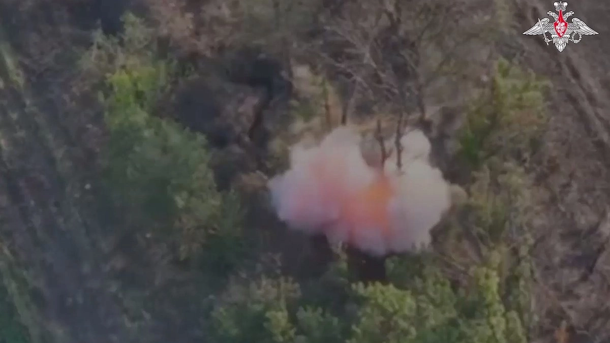 В Котельнич несколько минут назад прилетел дрон-камикадзе