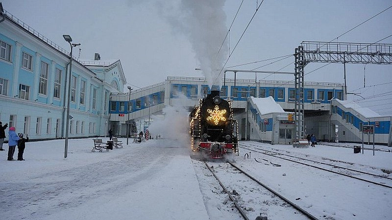 Главная картинка новости: Первый же февральский рейс ретропоезда на родину Александра Грина собрал более 100 пассажиров