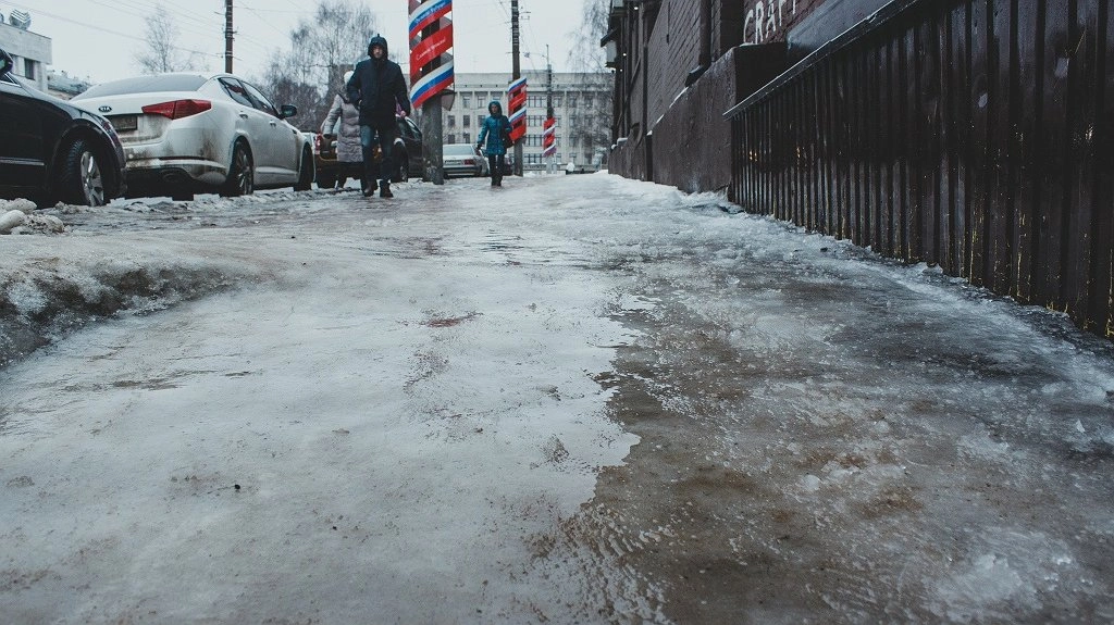 Главная картинка новости: В Кирове и области на выходных ожидается гололед