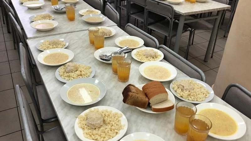 В Кировской области обнаружили поставки сомнительных продуктов в школы и детские сады