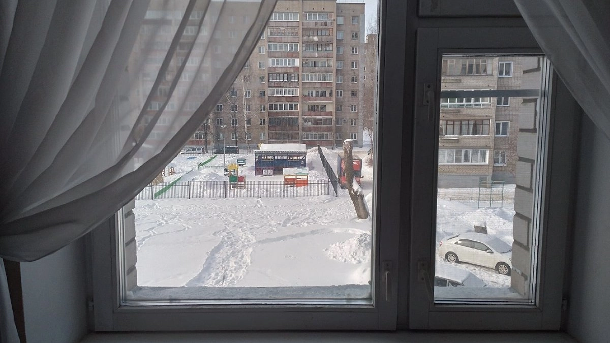 Главная картинка новости: Главная уязвимость пластиковых окон, о которой молчат установщики. Я ее устранила, и теперь зимую в тепле