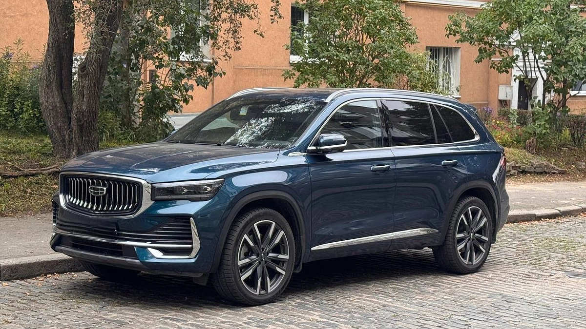 "Его покупали тысячами, а что теперь? Куда пропал": прокатился на Geely Monjaro 2026 - делюсь впечатлениями