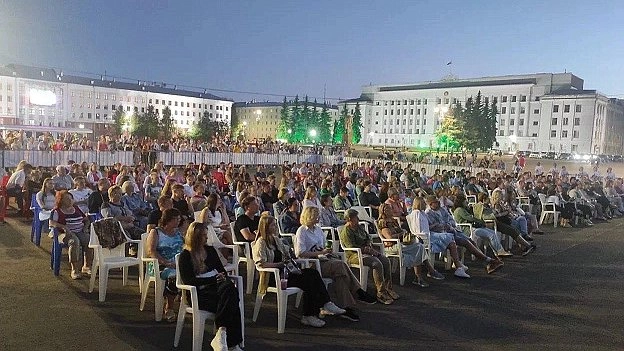 В Кирове на Театральной площади покажут художественный фильм "Однажды в Вятке"