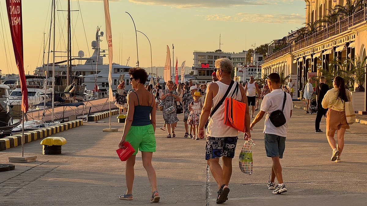 Главная картинка новости: Город для богатых пенсионеров в Краснодарском крае: много санаториев, море рядом и нет суеты