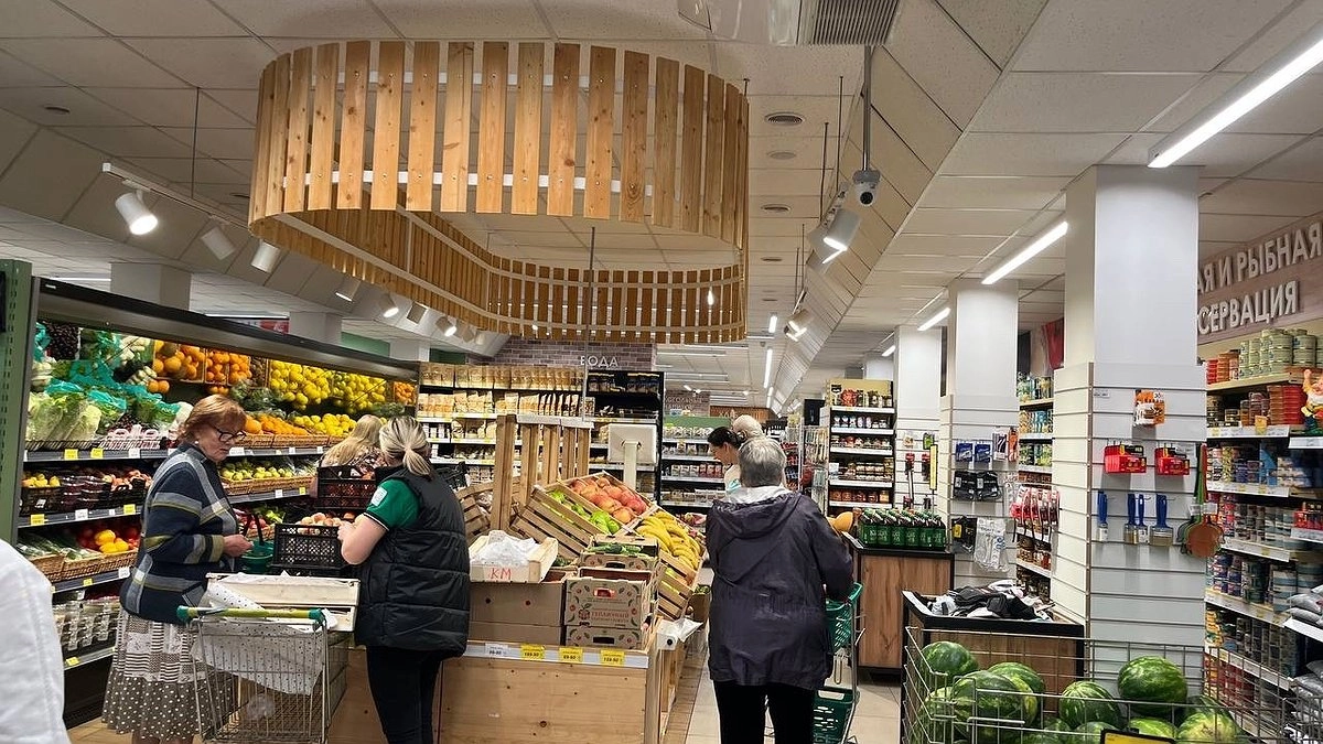 «Серьёзные люди воруют репчатый лук»: охранники рассказали о самых странных кражах в магазинах