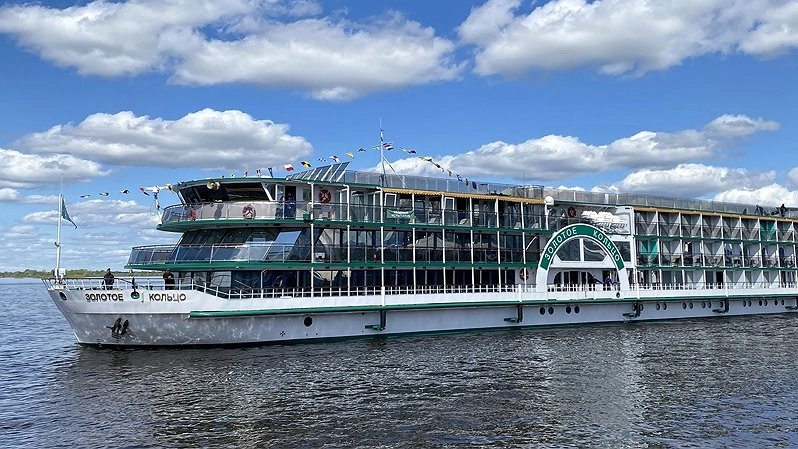 В Вятские Поляны в середине мая прибудет теплоход "Золотое кольцо"