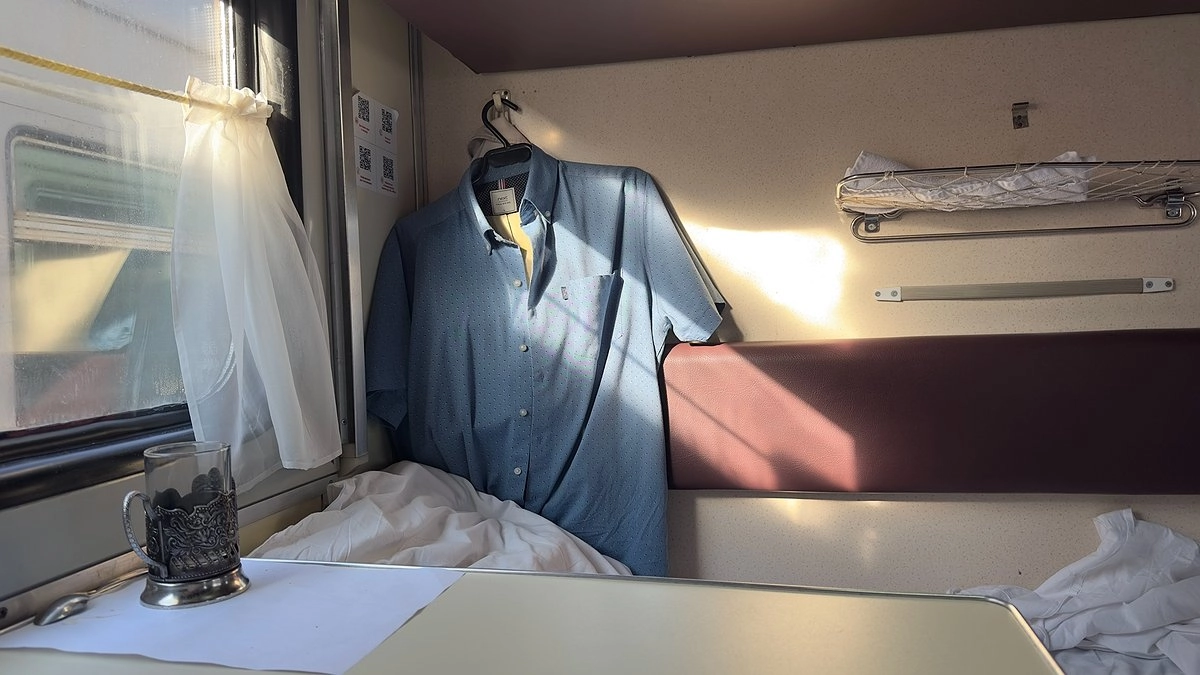 Как я почти лишилась сна из-за тапочек соседа по вагону – история из поезда до Крыма, которую никогда не забуду