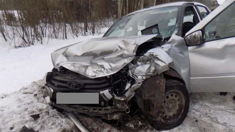 Главная картинка новости: В Орловском районе в страшном ДТП пострадали пять человек